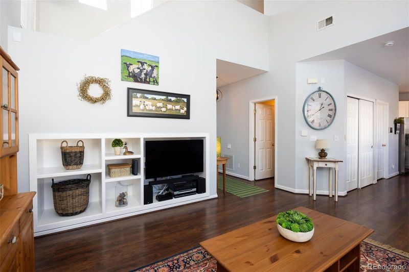 20697 E Kenyon Pl, Aurora, CO 80013