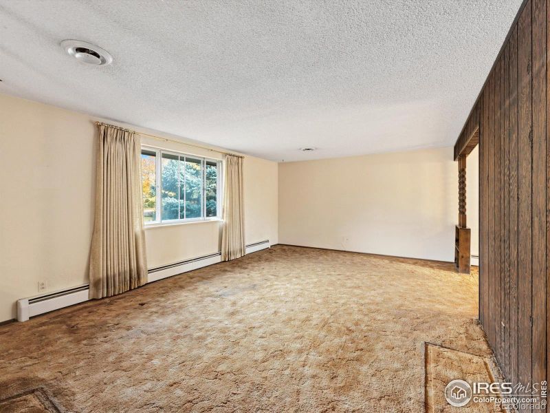 1525 Northwestern Rd, Longmont, CO 80503