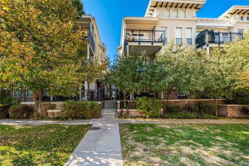 1521 Vine St #203, Denver, CO 80206