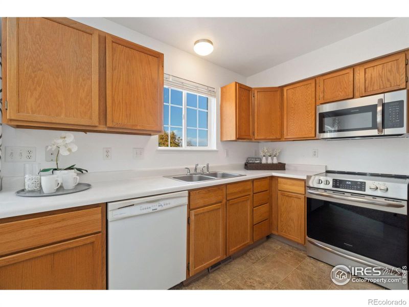 2828 Silverplume Dr #H5, Fort Collins, CO 80526
