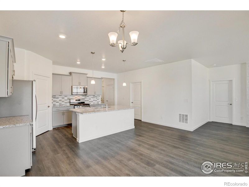 2721 72nd Ave Ct, Greeley, CO 80634