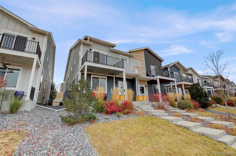 1103 Mountain Dr #A, Longmont, CO 80503