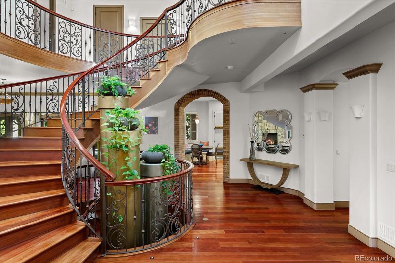 7461 E 6th Ave, Denver, CO 80230