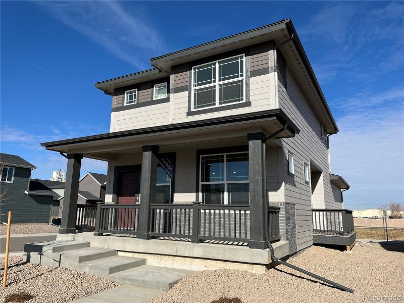 705 Cottonwood Ave, Bennett, CO 80102