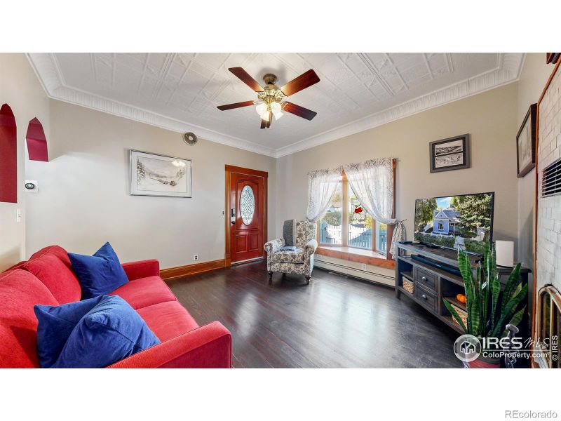 504 E 11th St, Loveland, CO 80537