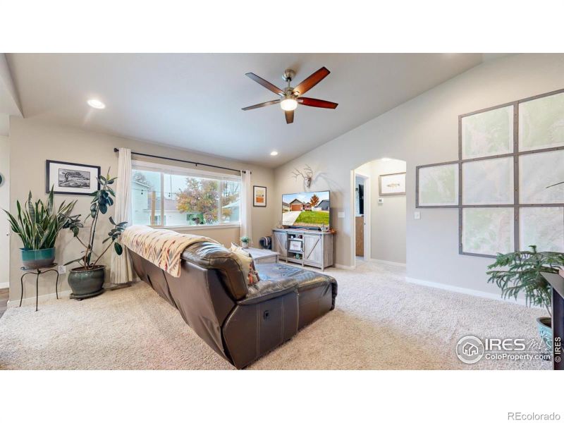670 Cimarron Trl, Ault, CO 80610