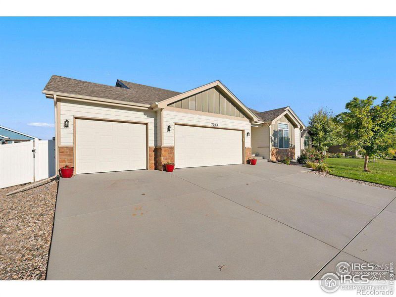 7034 Meade St, Wellington, CO 80549