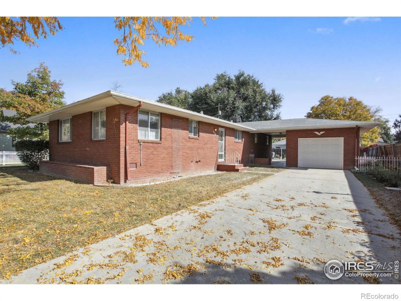 938-940 Collyer St, Longmont, CO 80501