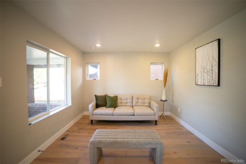 3338 N Steele St, Denver, CO 80205
