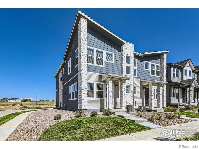 6002 Morning Dew Dr, Fort Collins, CO 80528