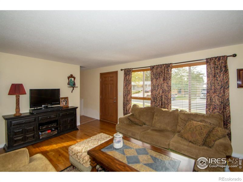 665 Quartz Way, Broomfield, CO 80020