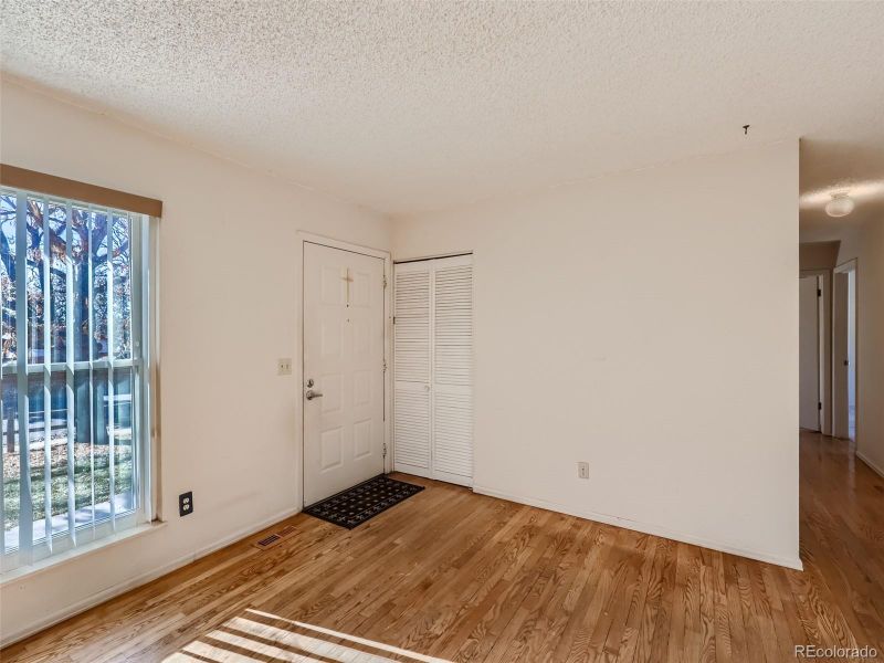 1394 S Olathe Way, Aurora, CO 80017
