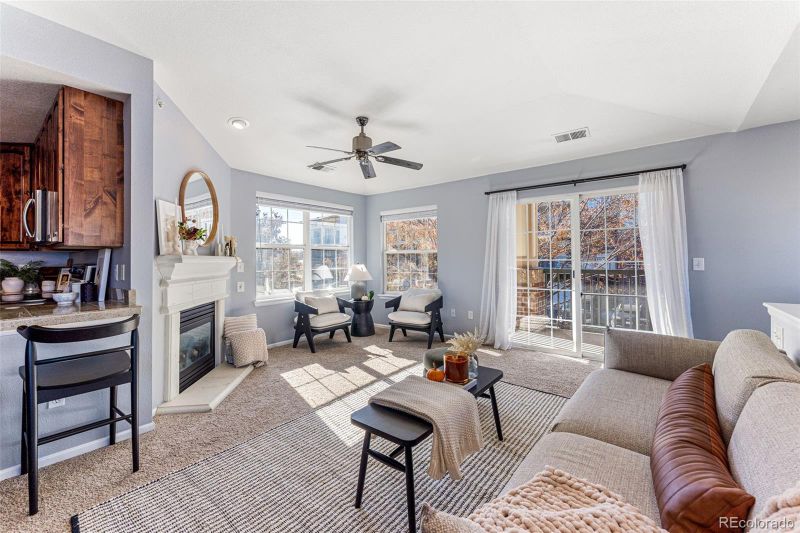 3884 S Dallas Cir #201, Aurora, CO 80014