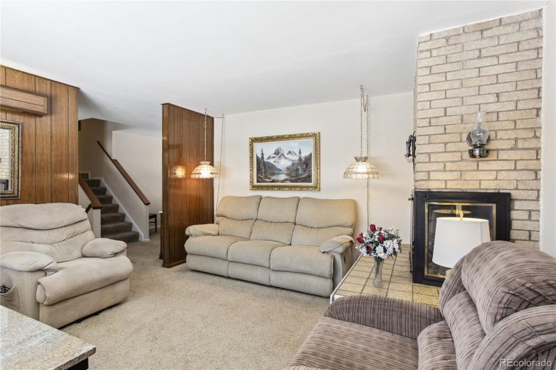 8653 W Mississippi Pl, Lakewood, CO 80232