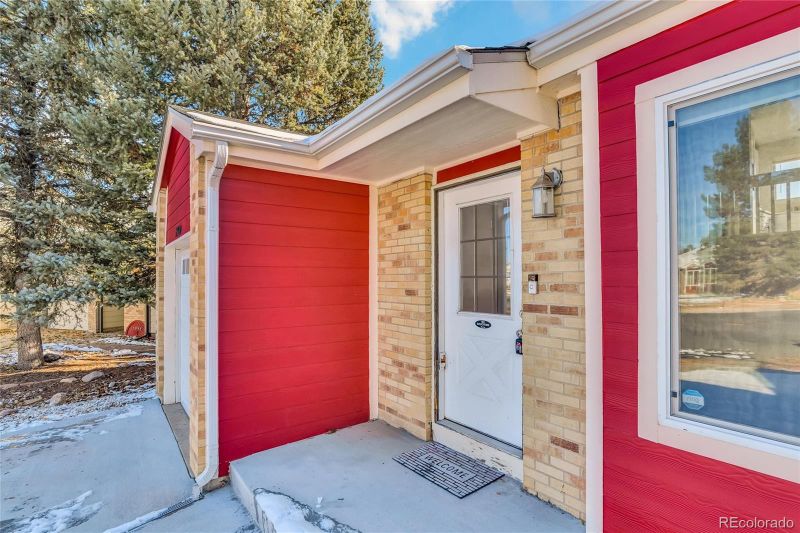 17940 E Colgate Pl, Aurora, CO 80013