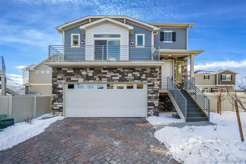 3520 Streamwood Dr, Johnstown, CO 80534