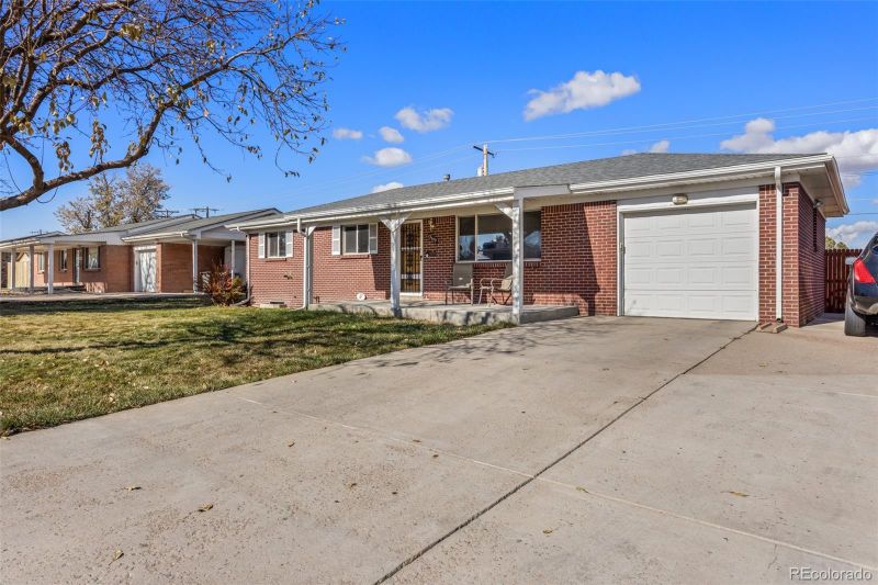 13609 E 6th Pl, Aurora, CO 80011