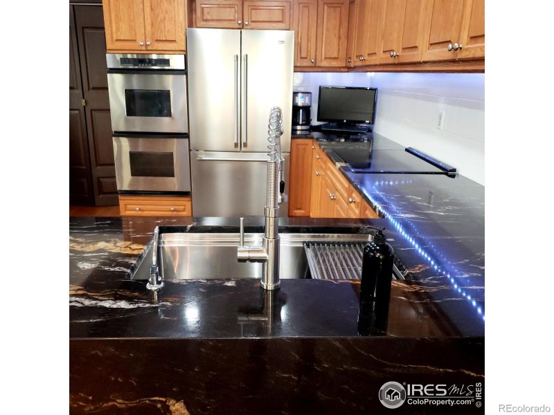 105 N Cedar Brook Rd, Boulder, CO 80304