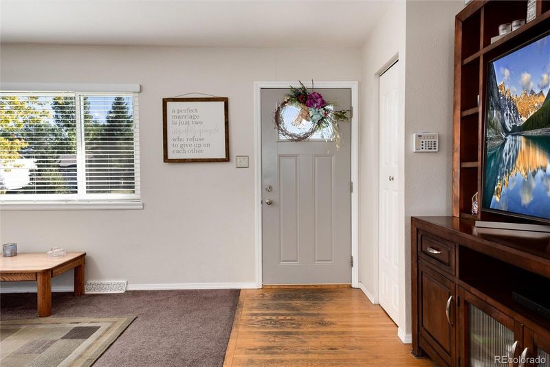 16581 E 7th Pl, Aurora, CO 80011