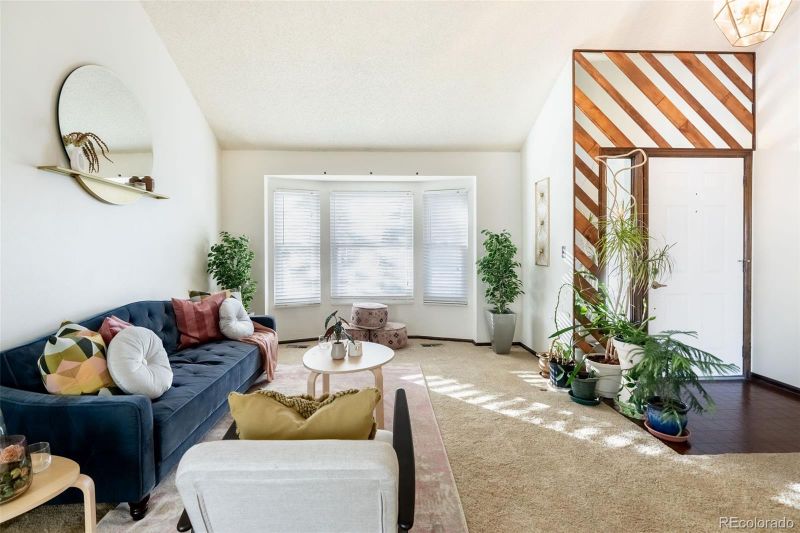8811 W Quarto Cir, Littleton, CO 80128