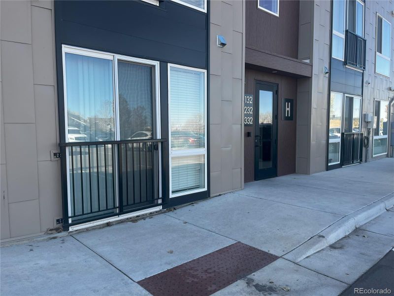 8475 E 36th Ave #129, Denver, CO 80238