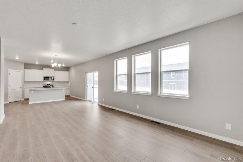 13385 Xanthia St, Thornton, CO 80602