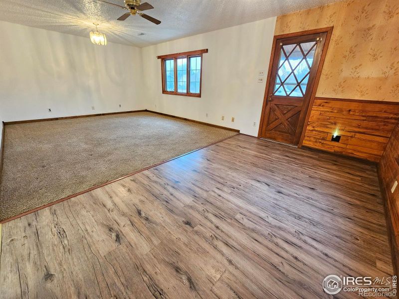 209 N 5th Ave, Sterling, CO 80751