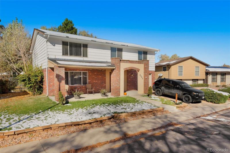 5285 Titan Ct, Denver, CO 80239