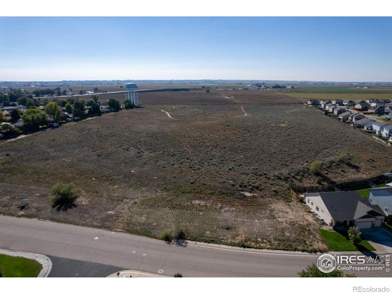 314 Sunset Dr, La Salle, CO 80645