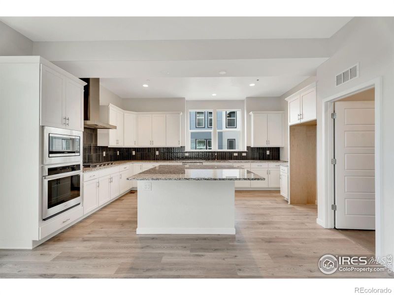 2120 Old Rail Way, Superior, CO 80027