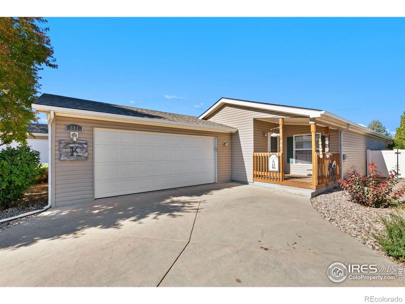 881 Sunchase Dr, Fort Collins, CO 80524