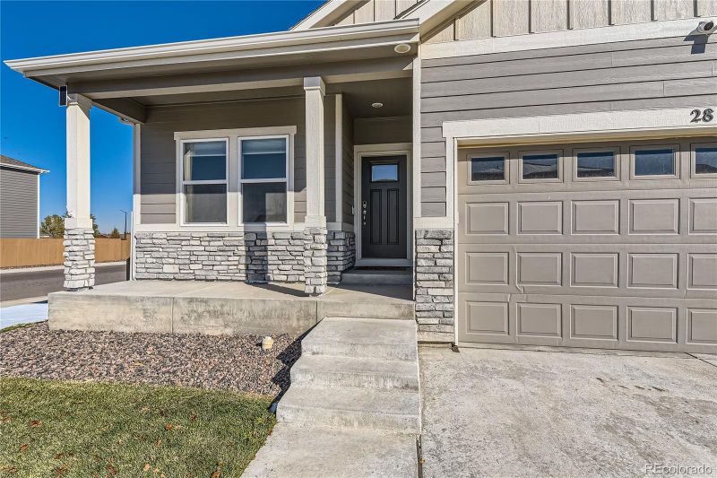28 Chipeta Way, Lochbuie, CO 80603