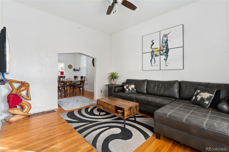 2318 N Ogden St, Denver, CO 80205
