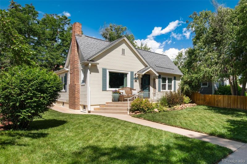 3811 S Lincoln St, Englewood, CO 80113