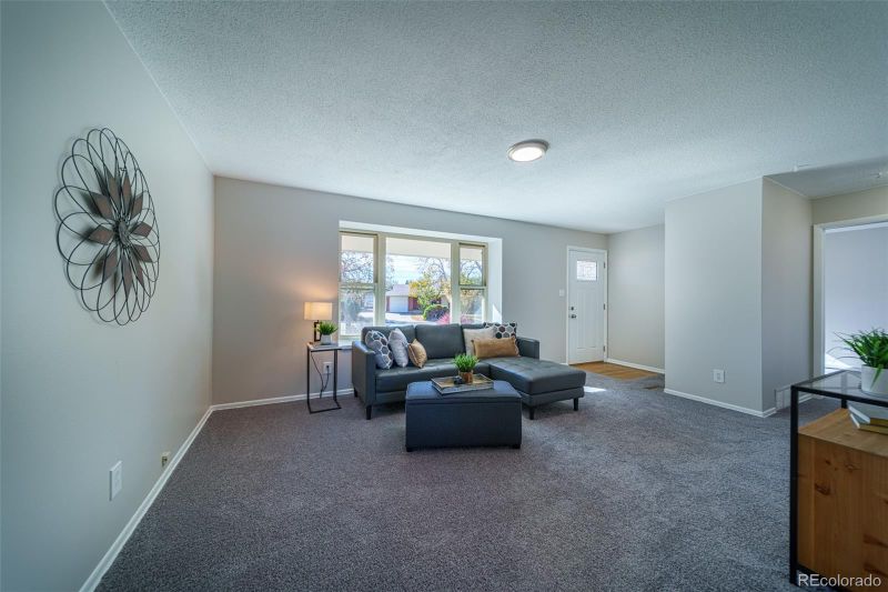 360 S Wheeling Way, Aurora, CO 80012