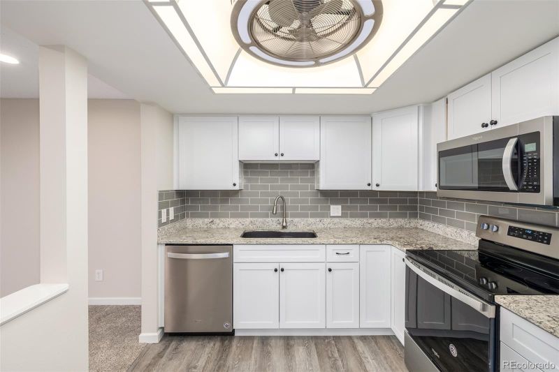 13902 E Marina Dr #604, Aurora, CO 80014