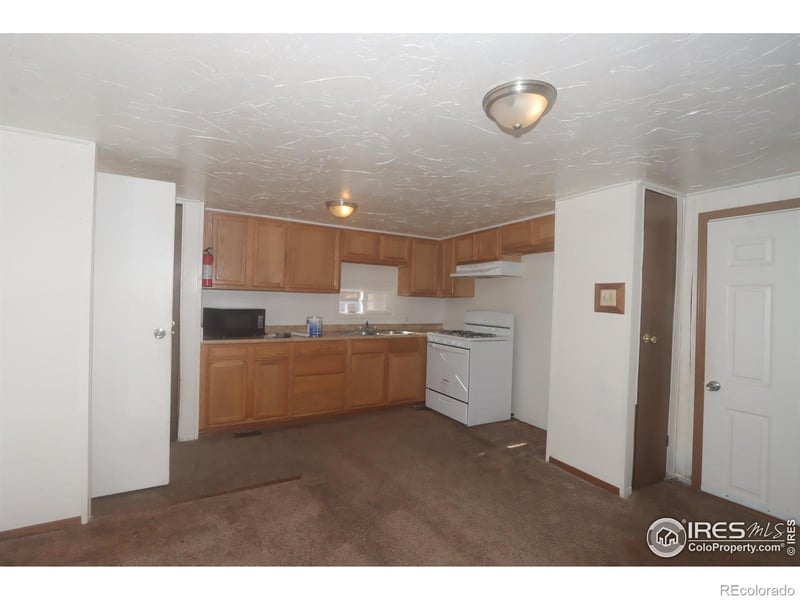 208 Balsam St, Log Lane Village, CO 80705