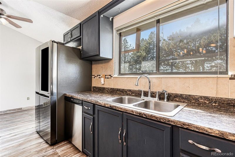 2719 33rd Avenue Ct, Greeley, CO 80634