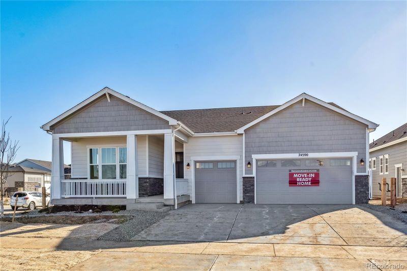 24590 E 36th Ave, Aurora, CO 80019