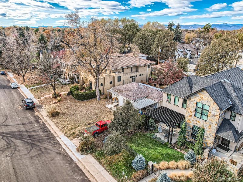2615 S Saint Paul St, Denver, CO 80210