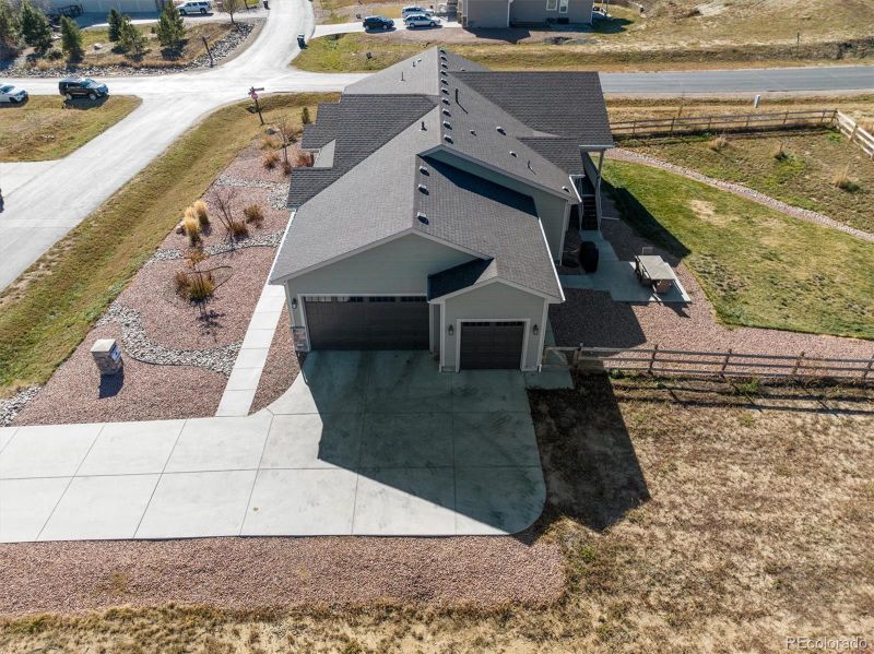 42061 N Pinehurst Cir, Elizabeth, CO 80107