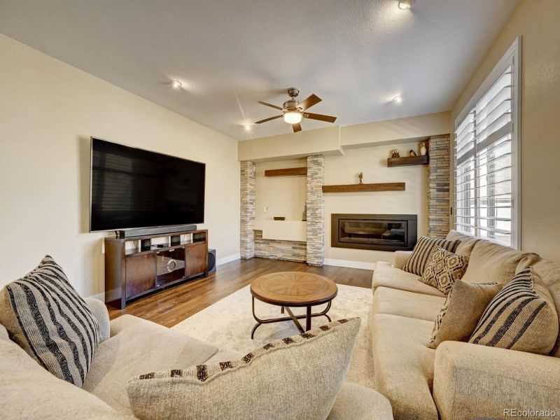 249 Castlemaine Ct, Castle Rock, CO 80104