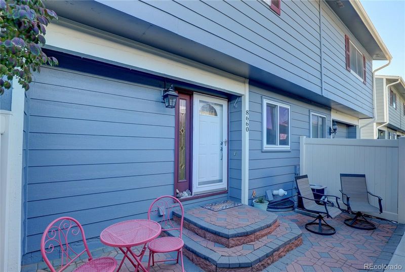 8660 Carr Loop, Arvada, CO 80005