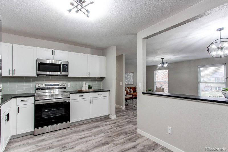 2247 S Laredo St, Aurora, CO 80013
