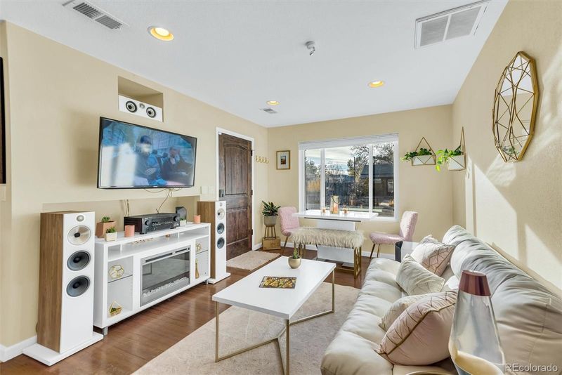4422 Raritan St, Denver, CO 80211