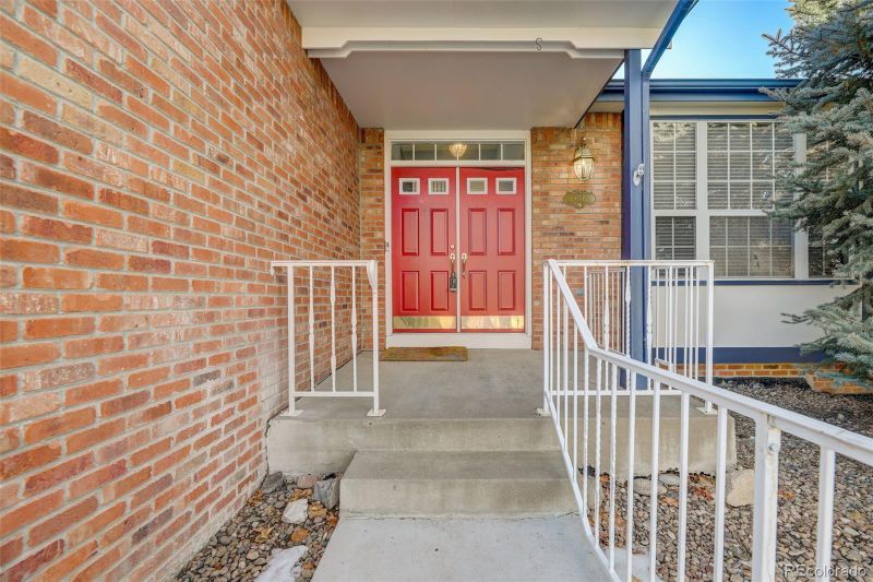 651 Huntington Dr, Highlands Ranch, CO 80126