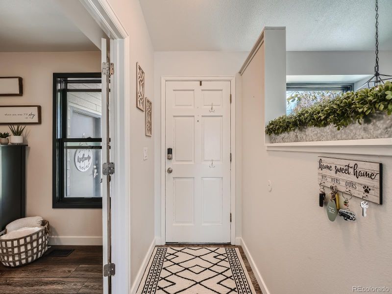 18253 E Crestridge Dr, Centennial, CO 80015