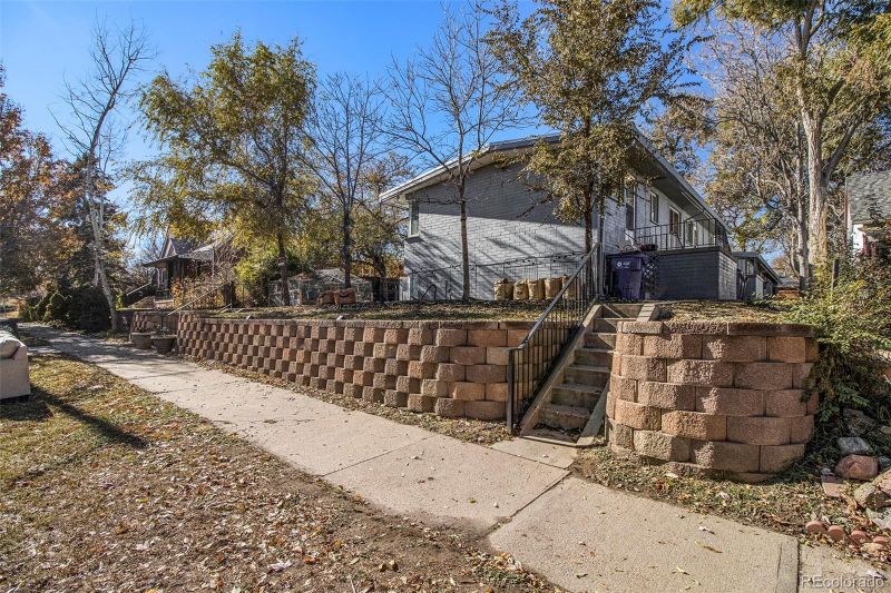 3733 Decatur St, Denver, CO 80211
