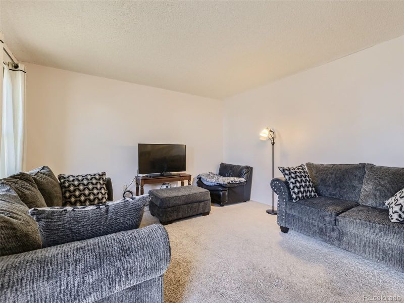 20155 E Coolidge Dr, Aurora, CO 80011