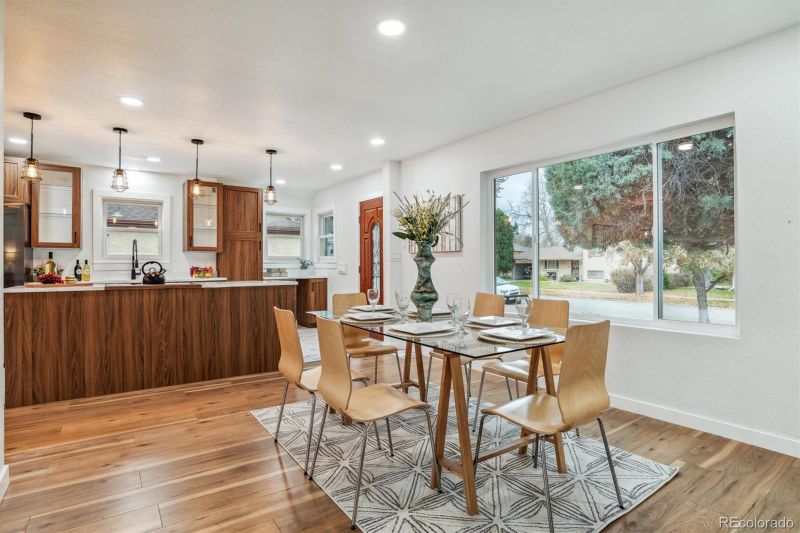 2660 Holly St, Denver, CO 80207